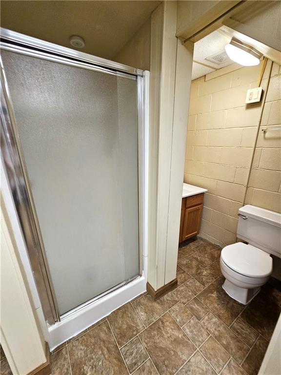 57 Old York Road Washington, PA 15301 - Photo 18 of 25 a bathroom with a toilet and a shower
