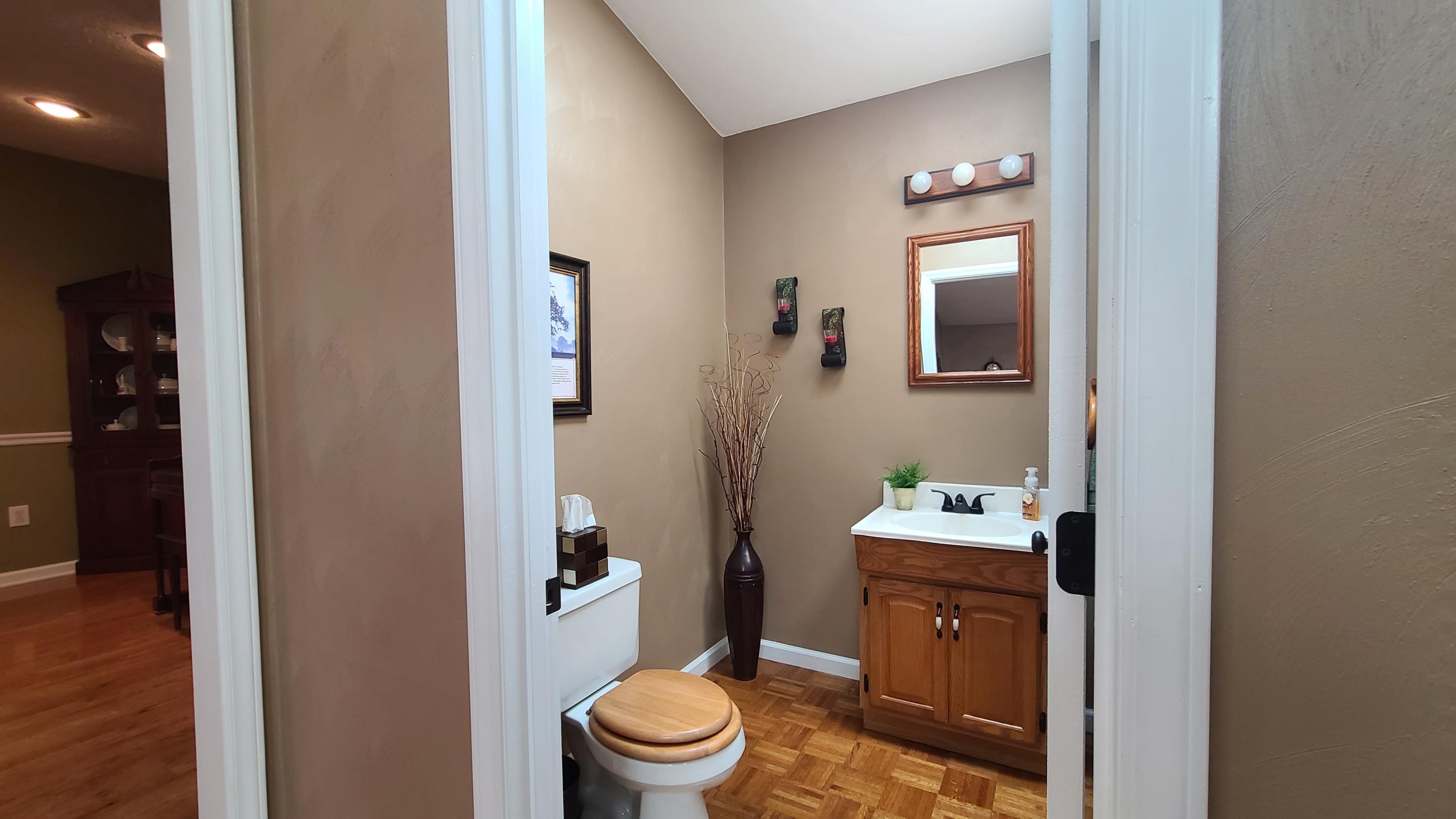 6826 Tinkerdale Road Roanoke, VA 24019 - Photo 23 of 40 20200710_112430
