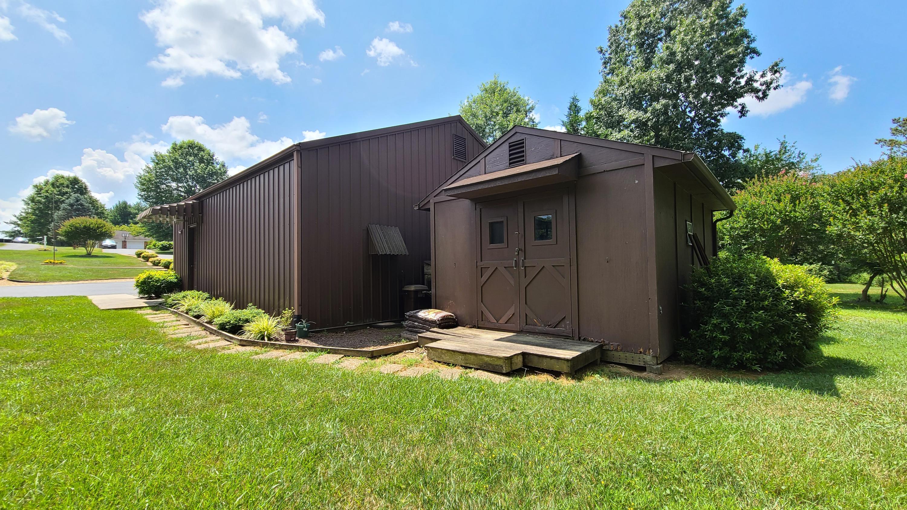 6826 Tinkerdale Road Roanoke, VA 24019 - Photo 35 of 40 20200710_120622