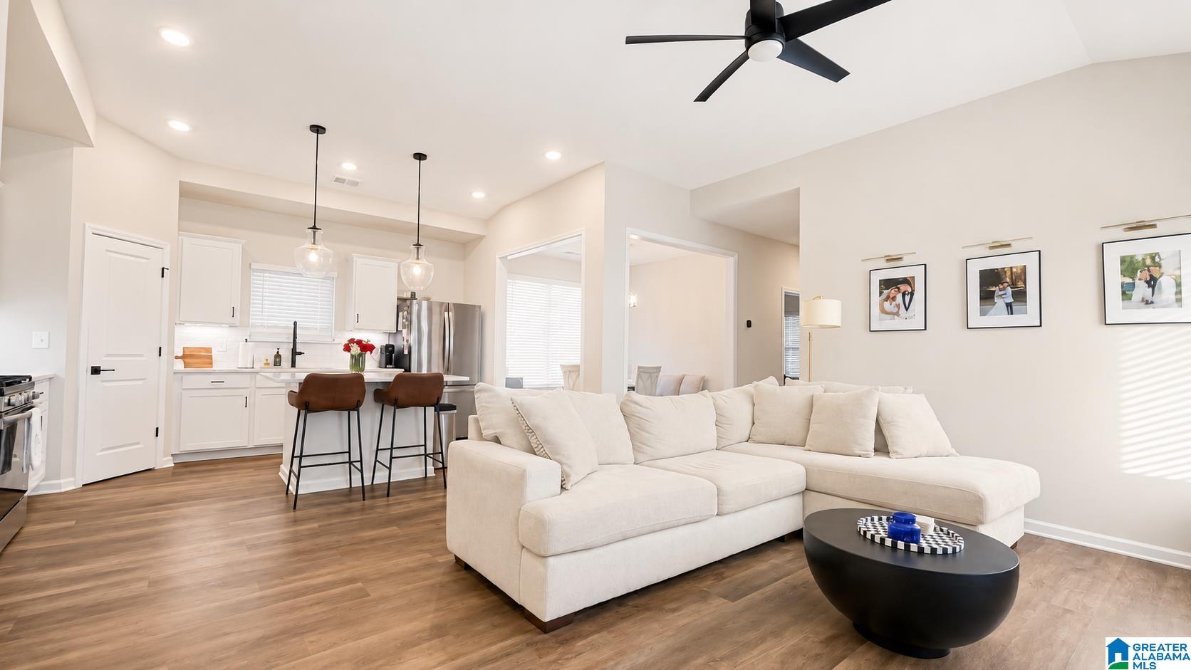 5193 Simms Ridge Pelham, AL 35124 - Photo 4 of 23