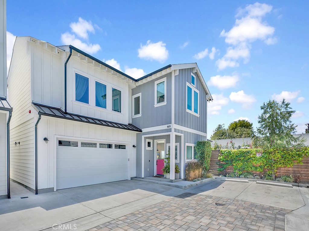 169 22nd Street Costa Mesa, CA 92627 - Photo 2 of 22 a view of a house with entertaining space