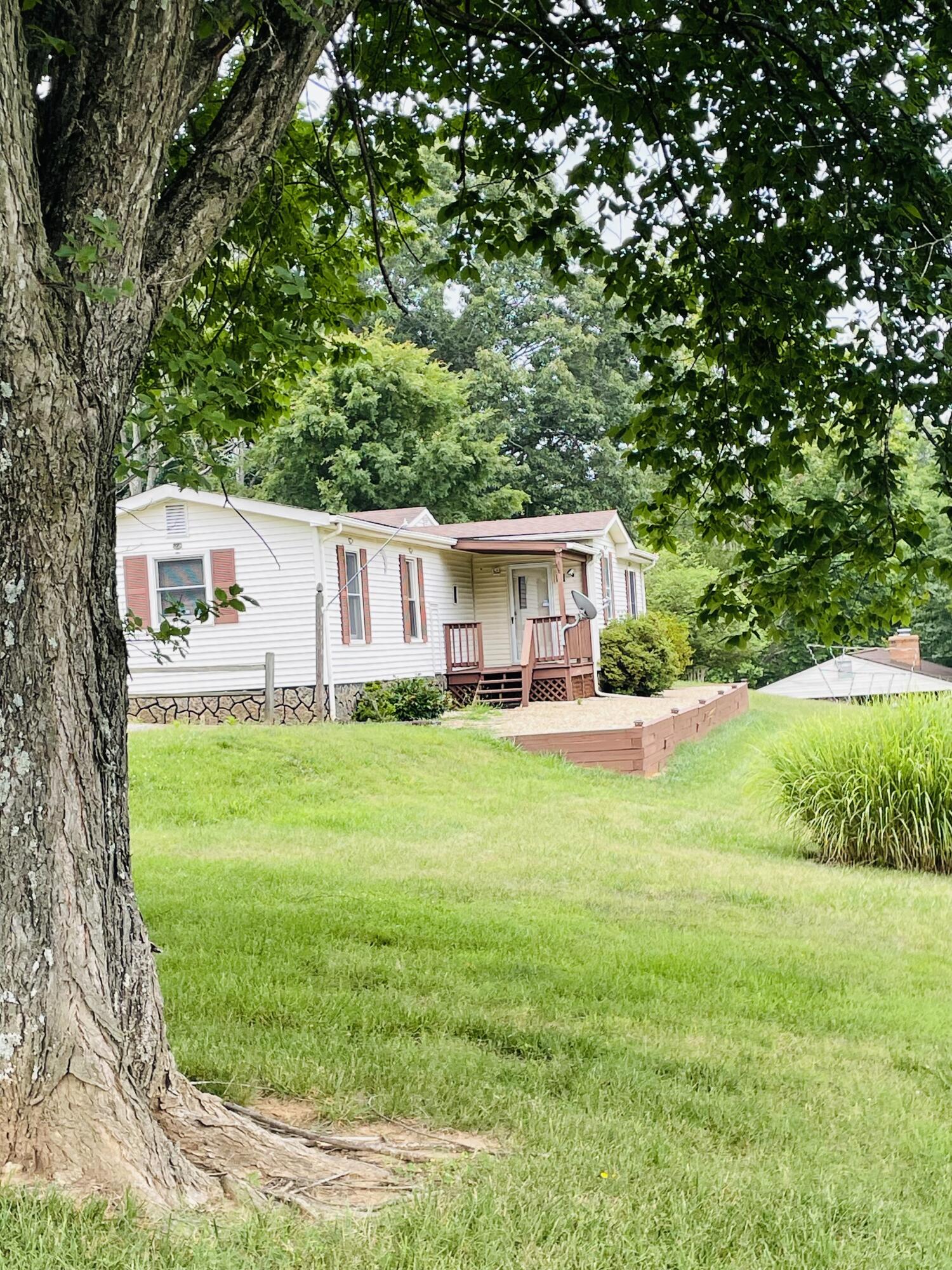 1035 Oyler Road Hardy, VA 24101 - Photo 52 of 70 outside front Oyler