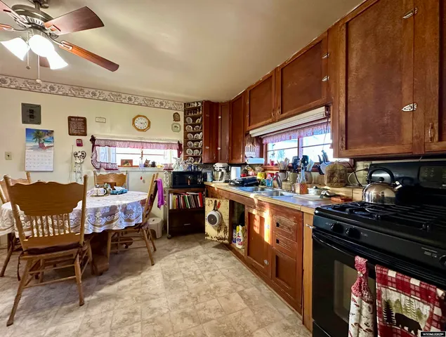 $170,000 | 125 Penland Street, Baggs, WY 82321