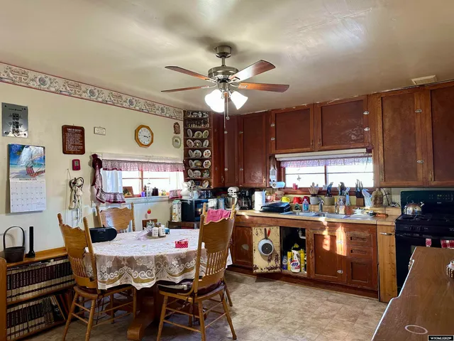 $170,000 | 125 Penland Street, Baggs, WY 82321