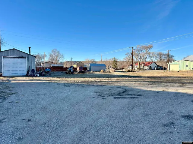 $170,000 | 125 Penland Street, Baggs, WY 82321