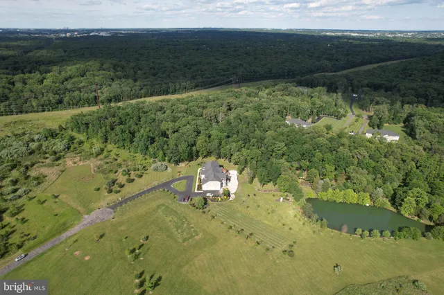 $599,000 | 6500 Bull Run Woods Trail, Centreville, VA 20120