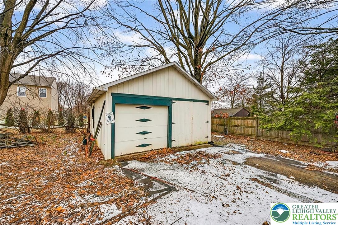3540 Carter Road Bethlehem, PA 18020 - Photo 31 of 33 a view of a house with a snow in the yard