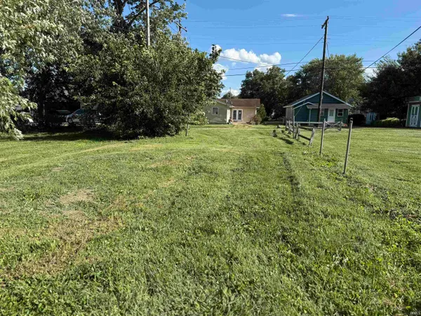 $139,900 | 512 West Mississippi Avenue, Mitchell, IN 47446