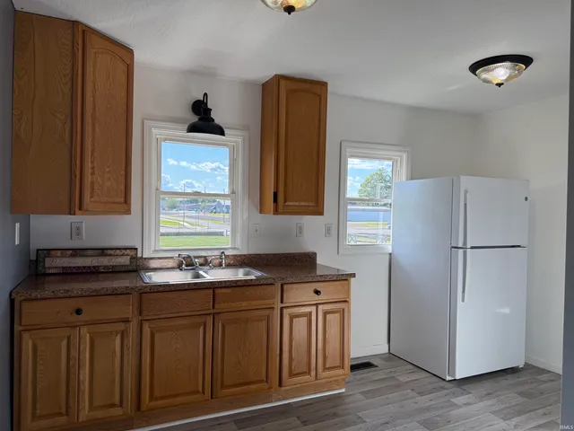 $139,900 | 512 West Mississippi Avenue, Mitchell, IN 47446