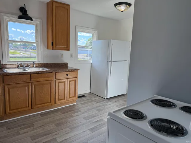 $139,900 | 512 West Mississippi Avenue, Mitchell, IN 47446