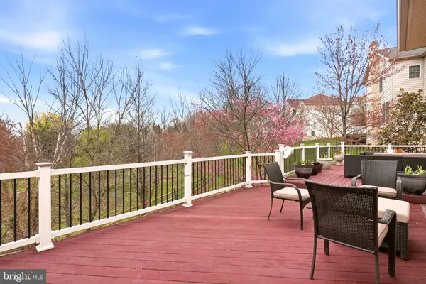 $1,448,000 | 9 Goldfinch Circle, Phoenixville, PA 19460