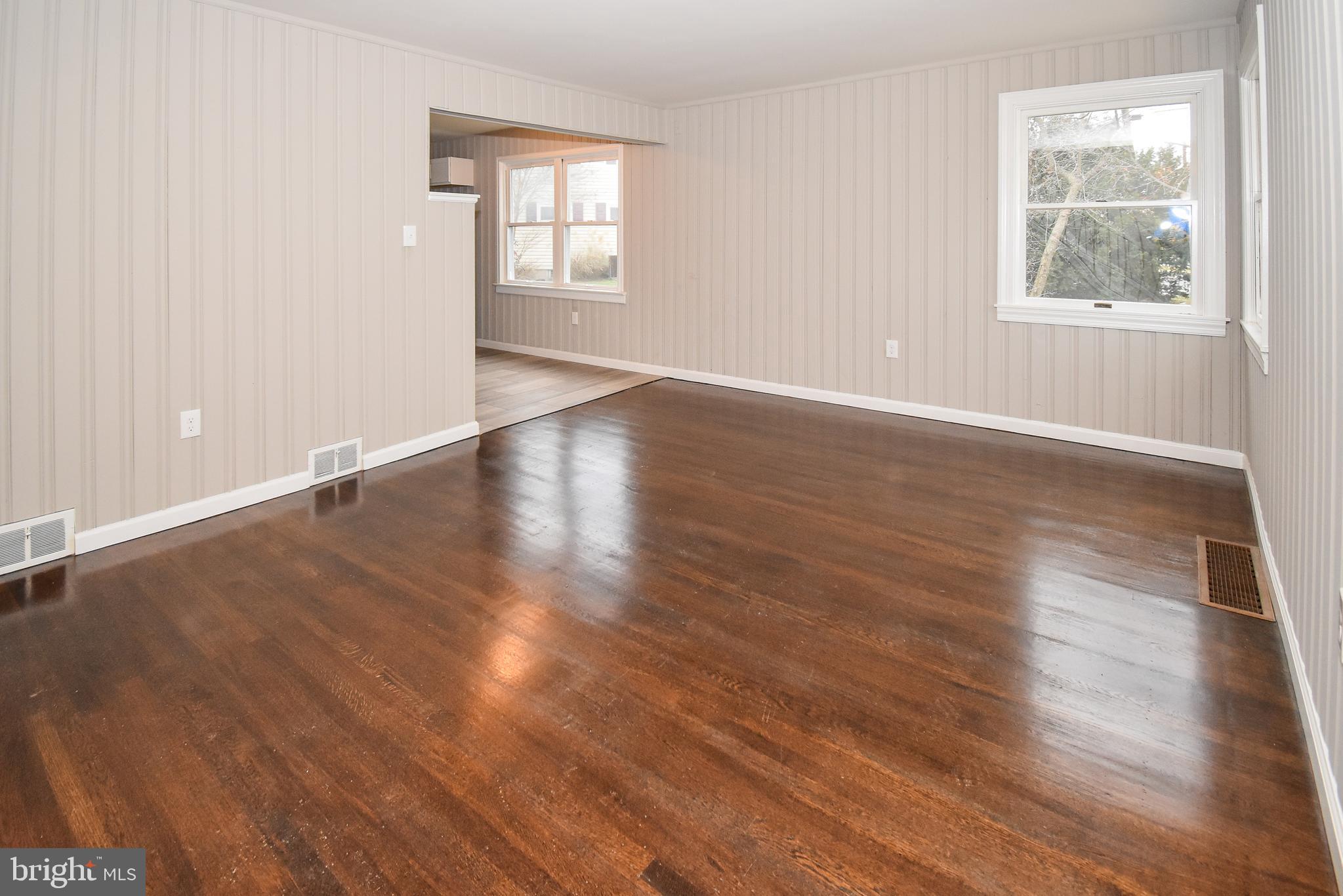 209 East Evesham Road Runnemede, NJ 08078 - Photo 4 of 15