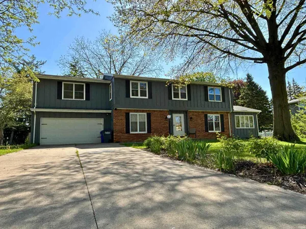 $319,900 | 2208 Avalon Court, Kokomo, IN 46902