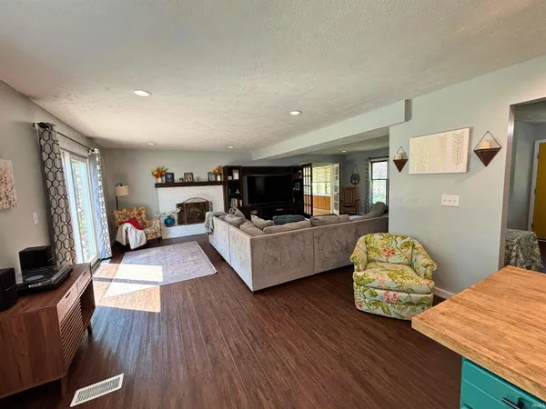 $319,900 | 2208 Avalon Court, Kokomo, IN 46902