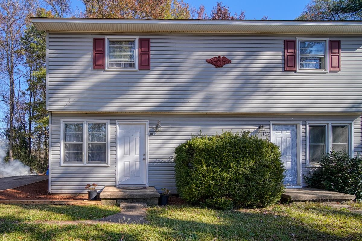 153 Caston Circle Boiling Springs, SC 29316 - Photo 2 of 34 Gallery Image 2
