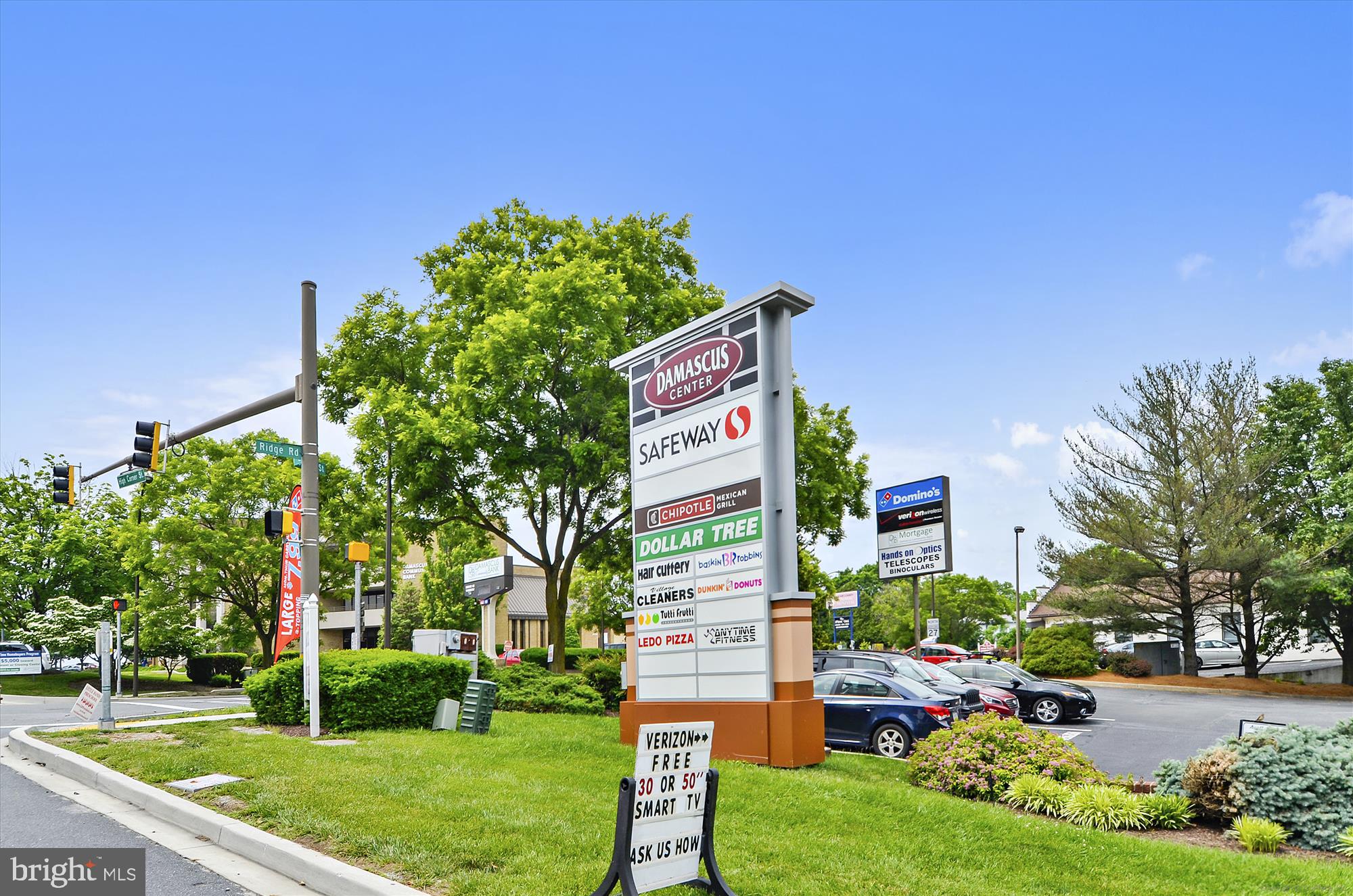 25510 Coltrane Drive Damascus, MD 20872 - Photo 41 of 50 a sign that is sitting on a brick wall