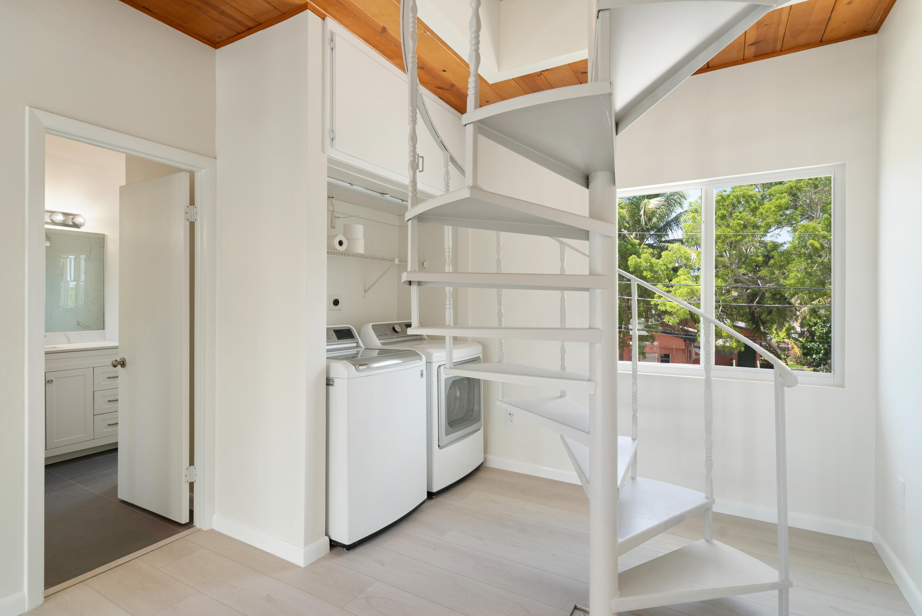 415 Big Pine Road Key Largo, FL 33037 - Photo 11 of 35