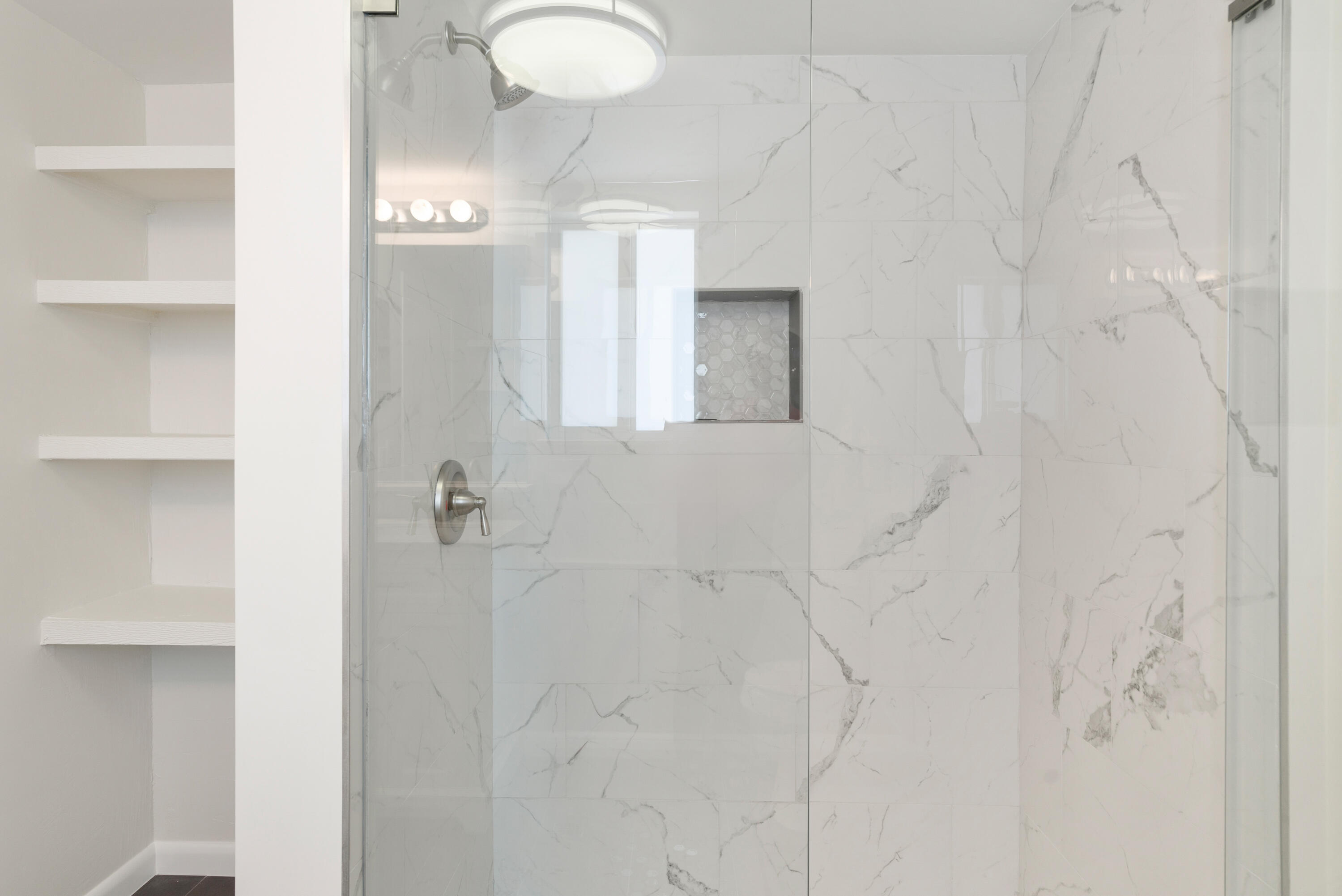 415 Big Pine Road Key Largo, FL 33037 - Photo 24 of 35 a bathroom with a shower