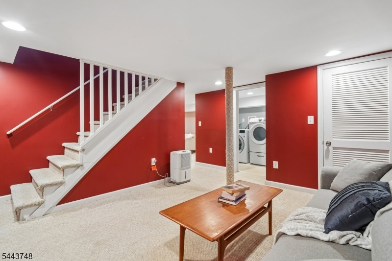 74 Meisel Avenue Springfield, NJ 07081 - Photo 23 of 35