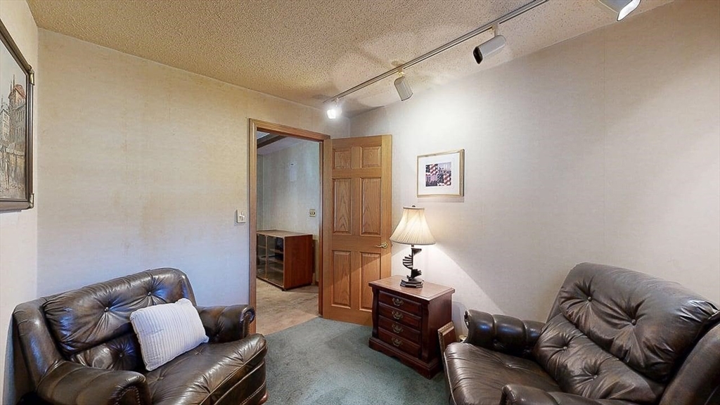 227 Gore Road Webster, MA 01570 - Photo 18 of 35 Gallery Image 18