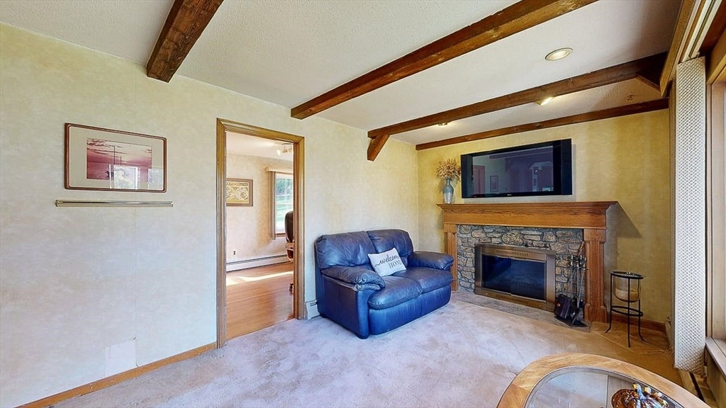 227 Gore Road Webster, MA 01570 - Photo 22 of 35 Gallery Image 22