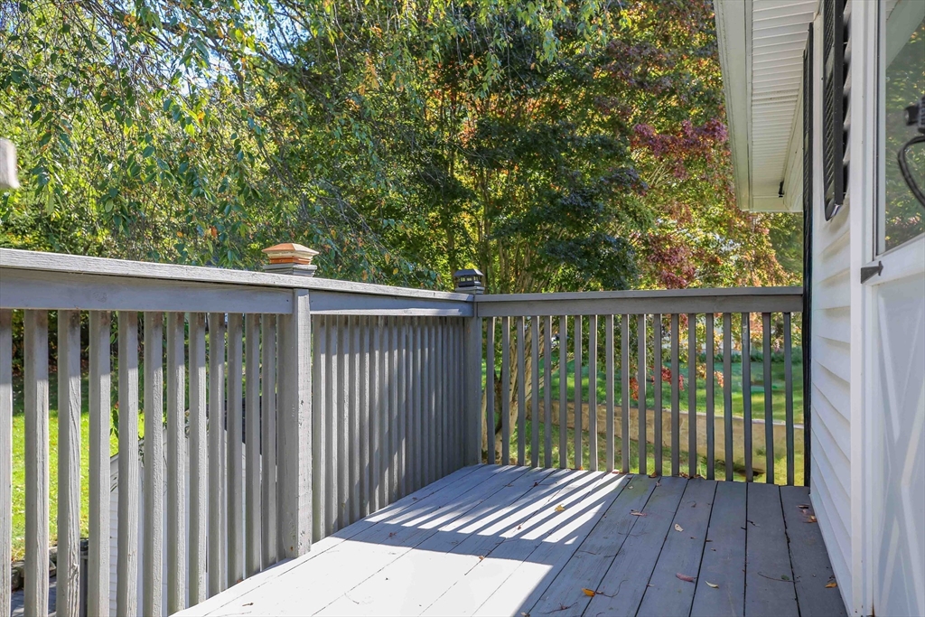 227 Gore Road Webster, MA 01570 - Photo 4 of 35 Gallery Image 4