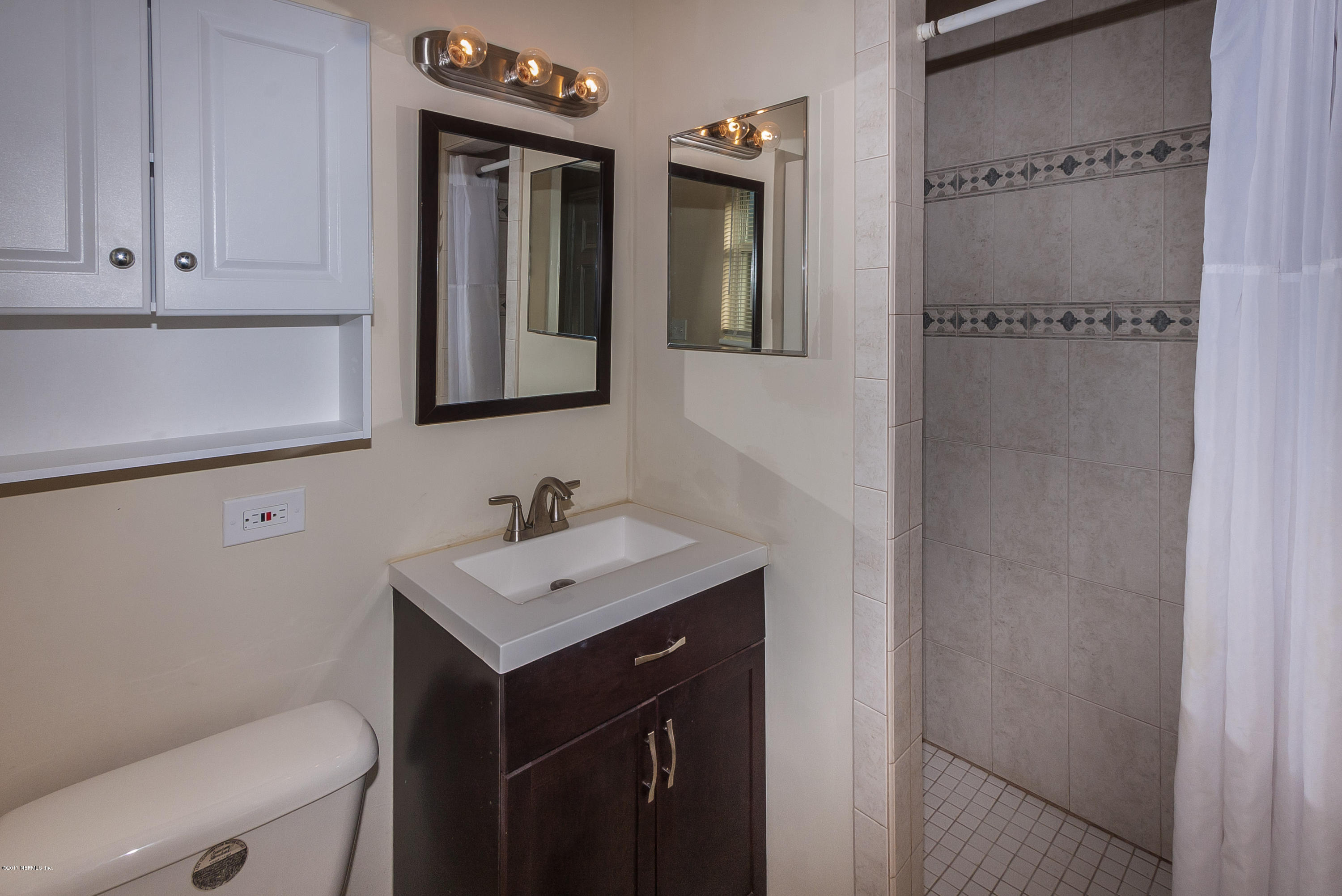 540824 Lem Turner Road Callahan, FL 32011 - Photo 20 of 26 master_bathroom