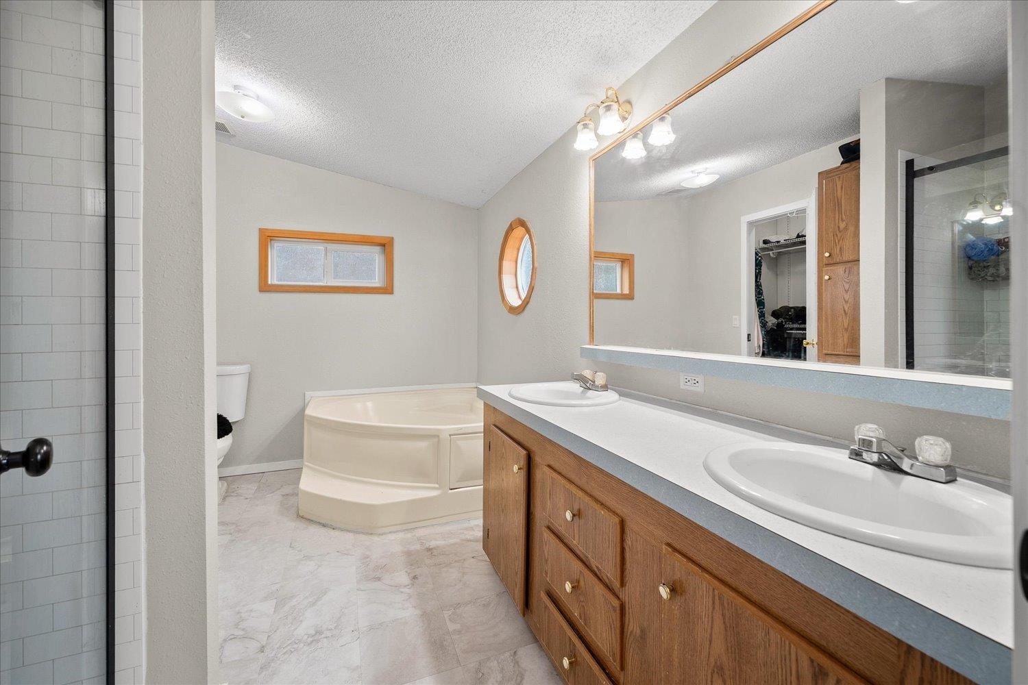 24828 South Pine Springs Road Cheney, WA 99004 - Photo 13 of 26