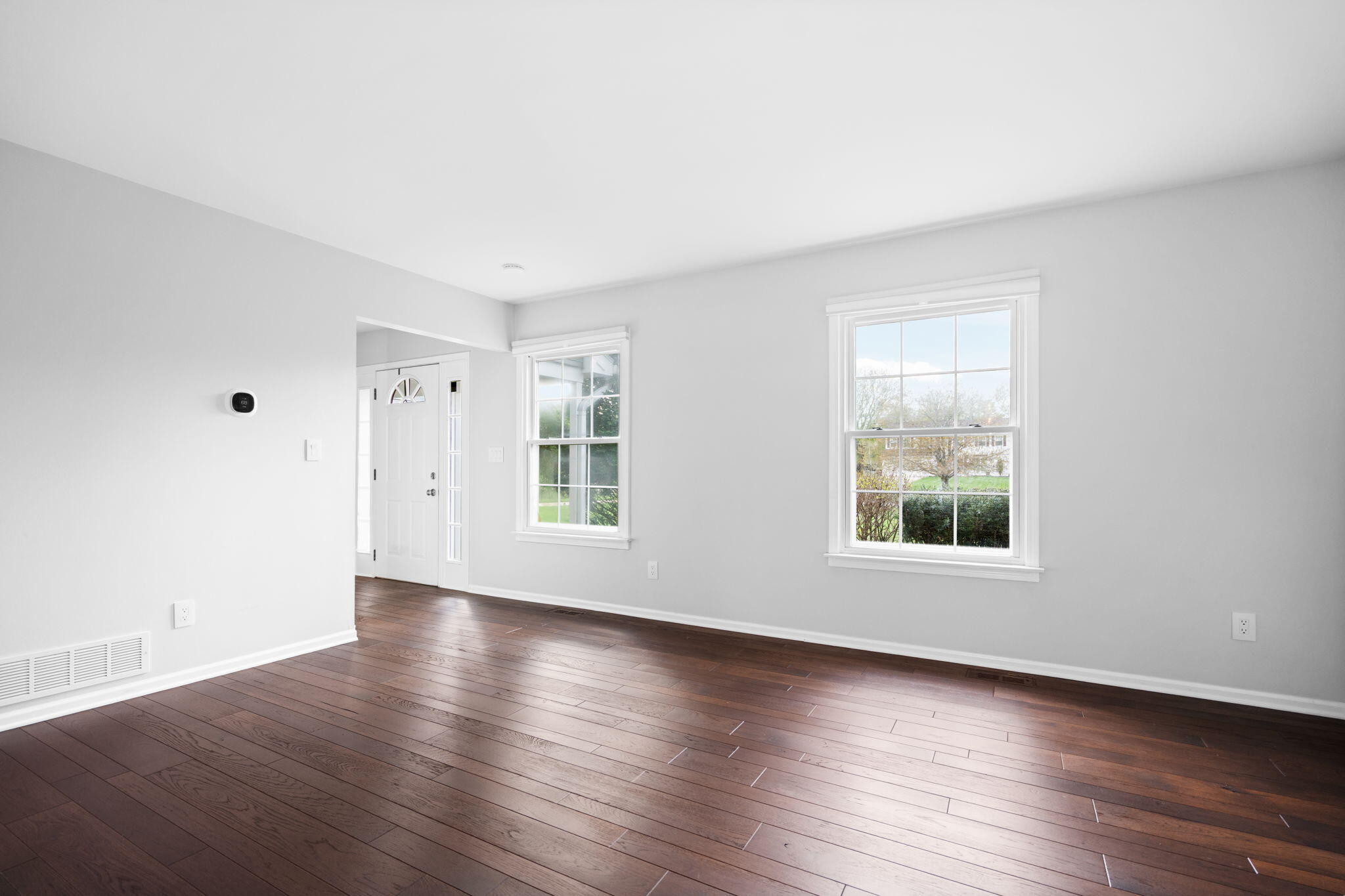 5615 Pebble Ridge Court Ann Arbor, MI 48108 - Photo 5 of 62 Living room
