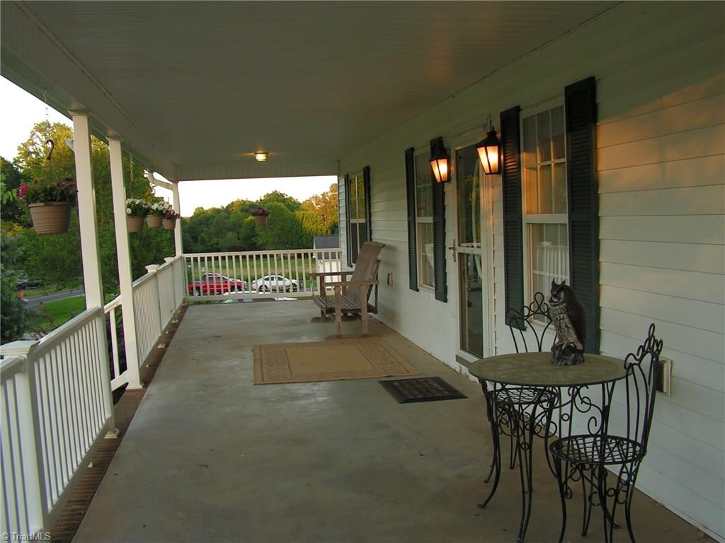 264 Danner Road Mocksville, NC 27028 - Photo 3 of 27 Gallery Image 3