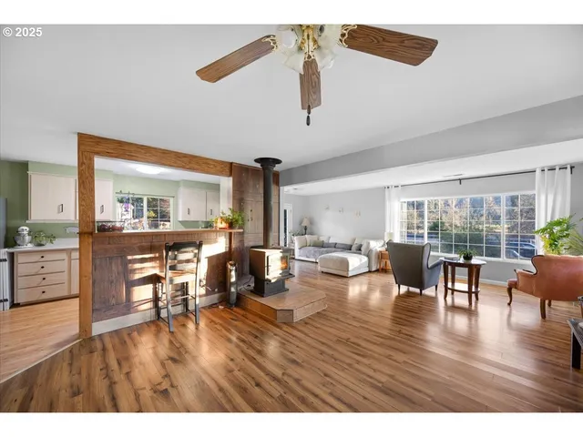 $310,000 | 22240 Tiller Trail Highway, Days Creek, OR 97429