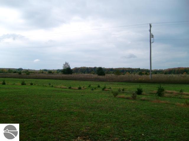 4365 Musser Road Mancelona, MI 49659 - Photo 24 of 25 1730829-23.JPG