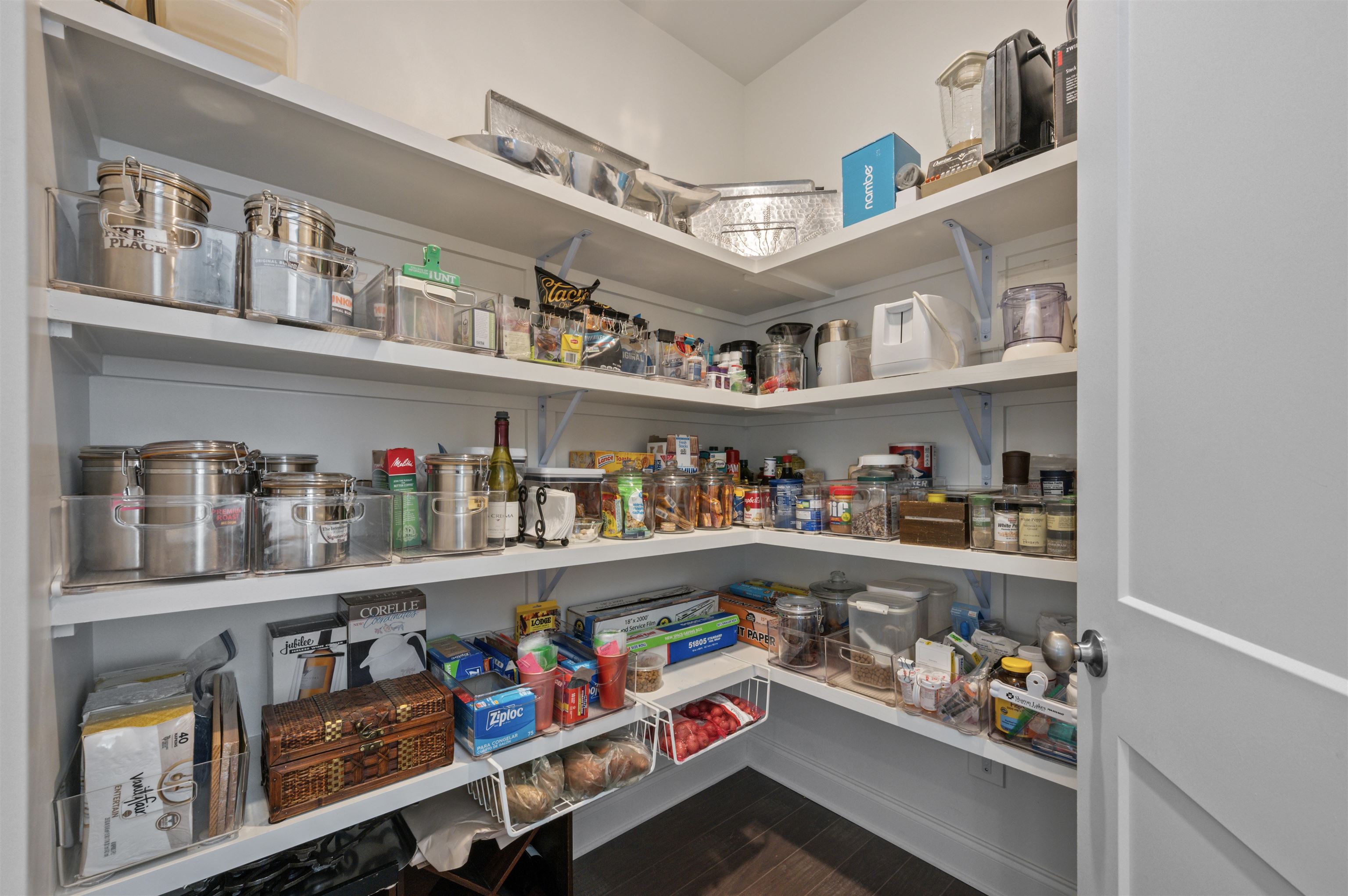 453 Fortune Drive Fairhope, AL 36532 - Photo 24 of 79 Pantry