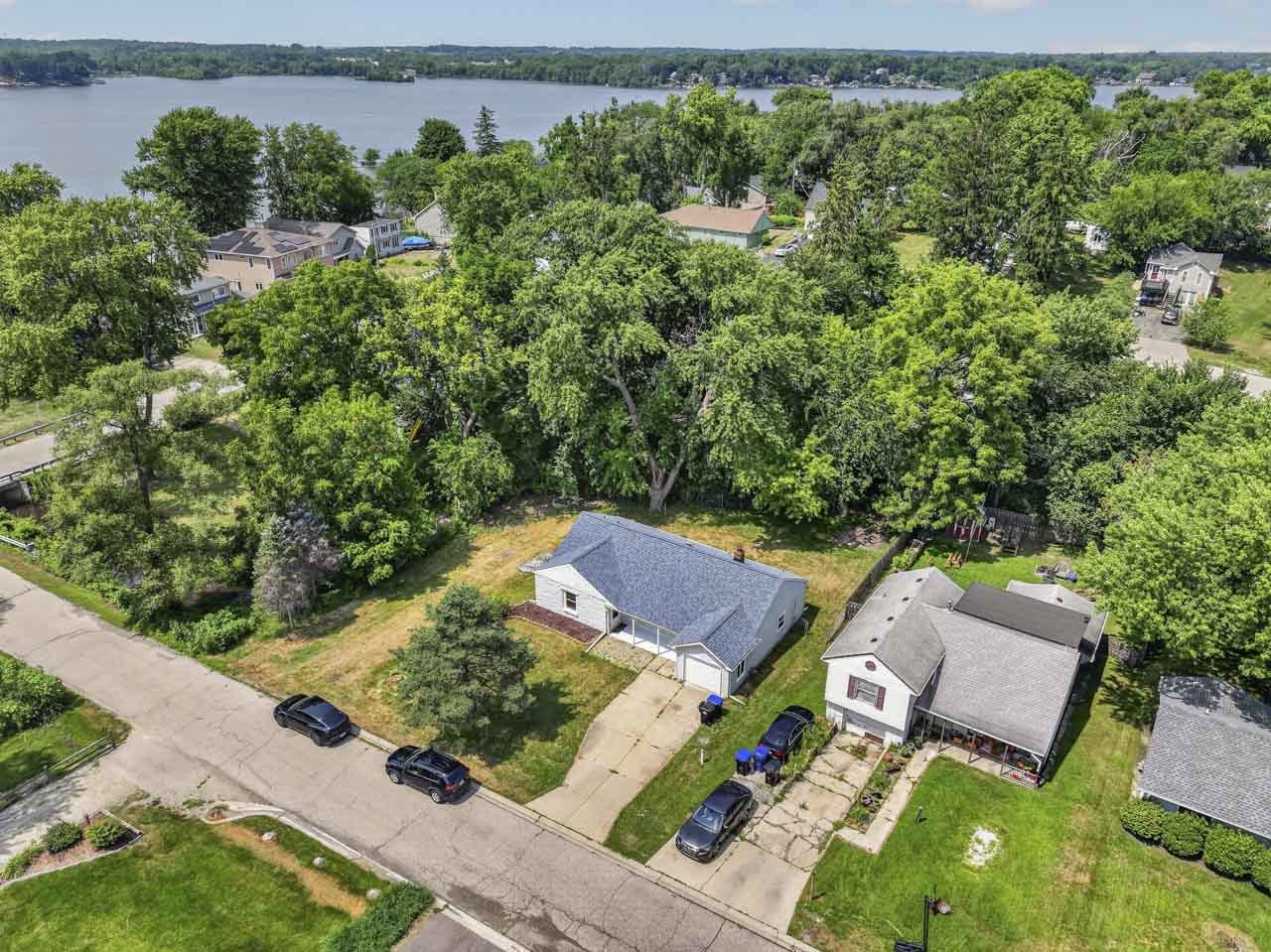 7724 Deep Spring Road Wonder Lake, IL 60097 - Photo 23 of 27 Gallery Image 23