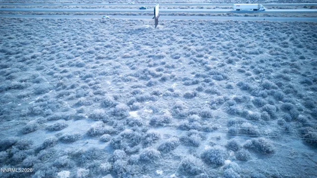 a view of a dry field