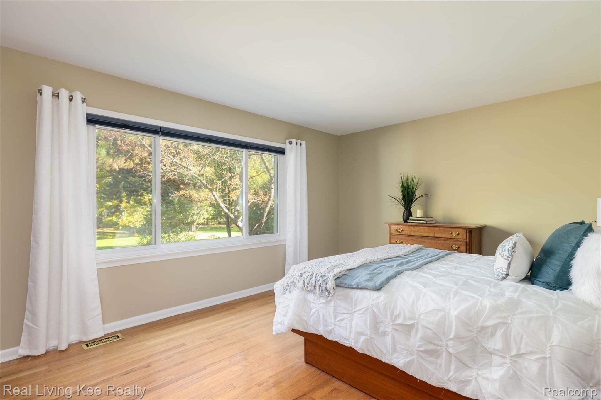 815 Baylor Road Rochester, MI 48309 - Photo 24 of 51 815 Baylor Rd-52.jpg