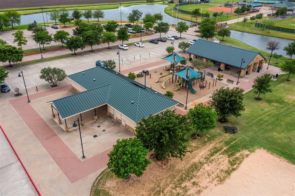 2617 Grapevine Way Celina, TX 75009 - Photo 4 of 14