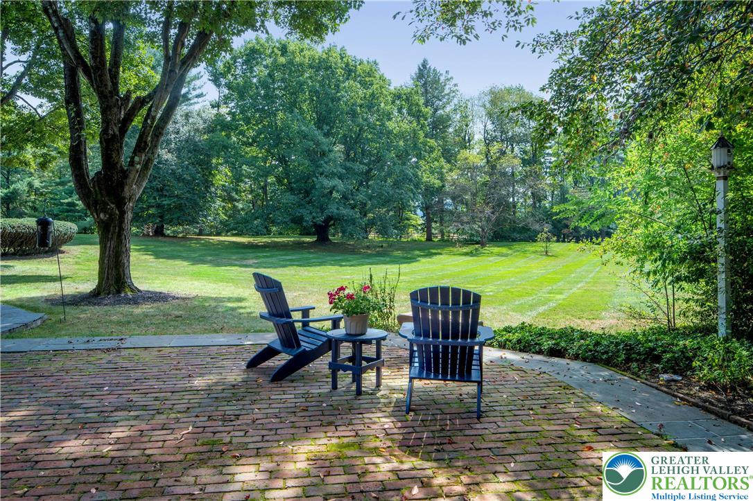 1803 Apple Tree Lane Bethlehem, PA 18015 - Photo 33 of 47