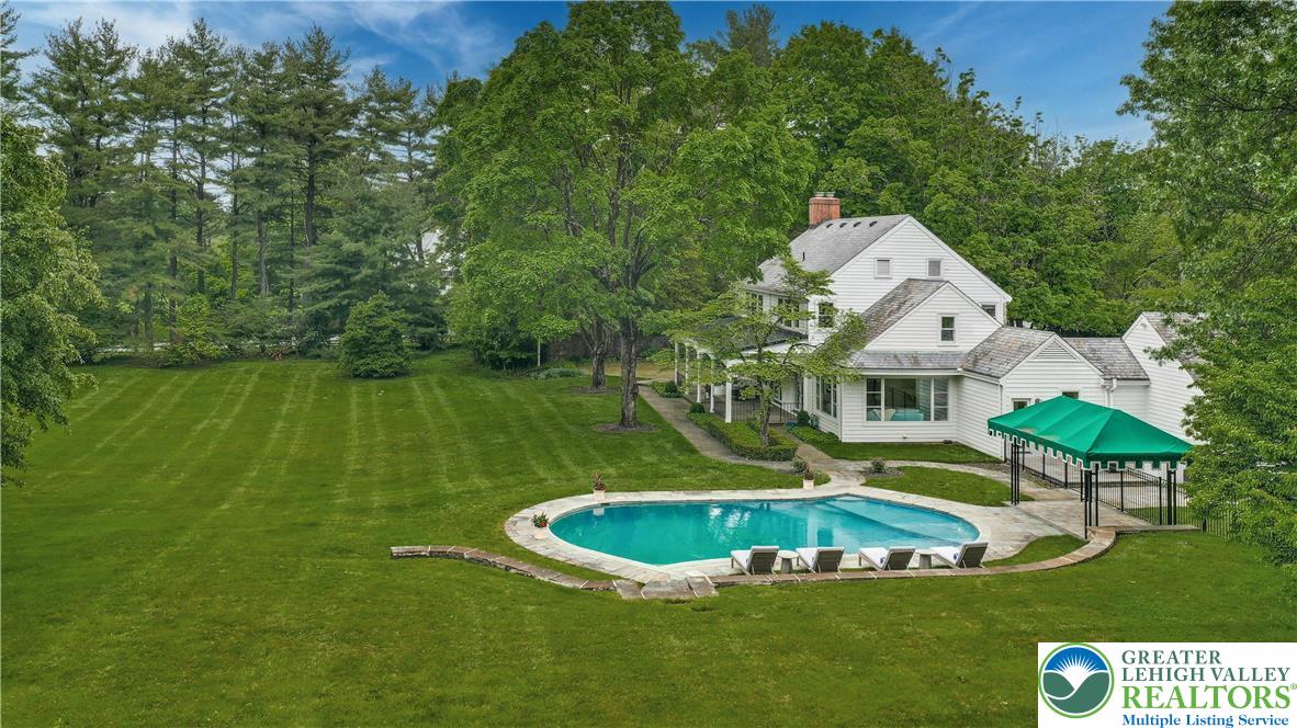 1803 Apple Tree Lane Bethlehem, PA 18015 - Photo 4 of 47