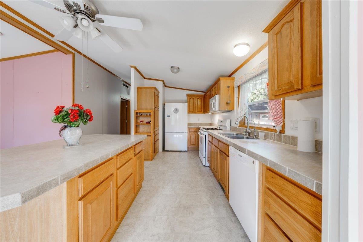 8200 Chain Lake Road South Branch, MI 48761 - Photo 20 of 45