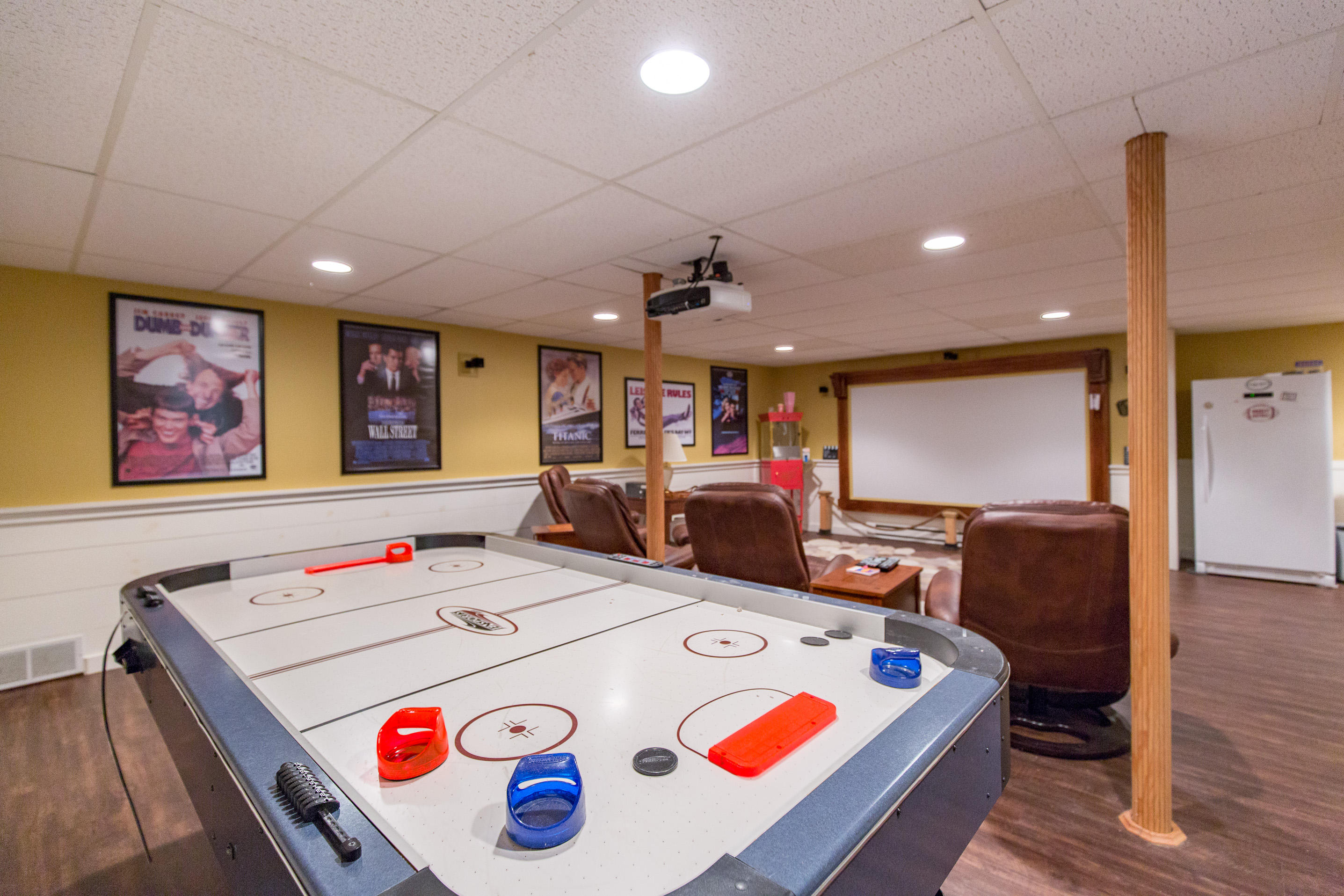 16 Coveside Road Cumberland, ME 04110 - Photo 48 of 64 Theater / Game room