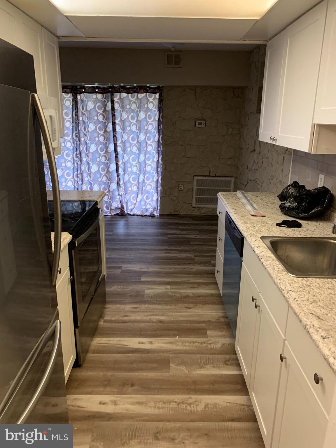 11657 Stoneview Square, Unit 1B Reston, VA 20191 - Photo 3 of 12