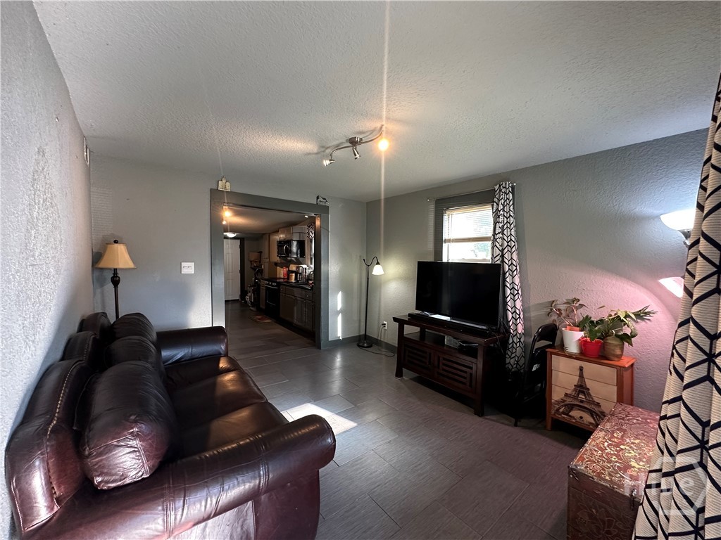 214 Cantyre Street Port Wentworth, GA 31407 - Photo 8 of 31