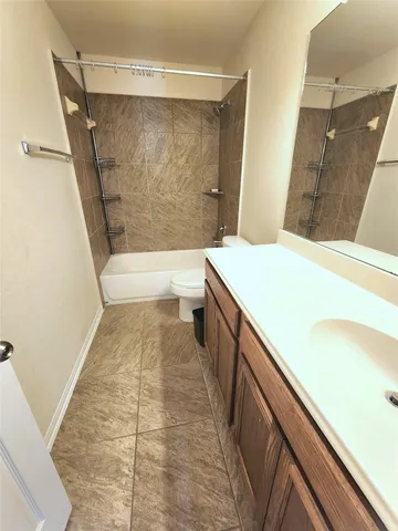 $2,600 | 5427 Seabird Street, Baytown, TX 77521