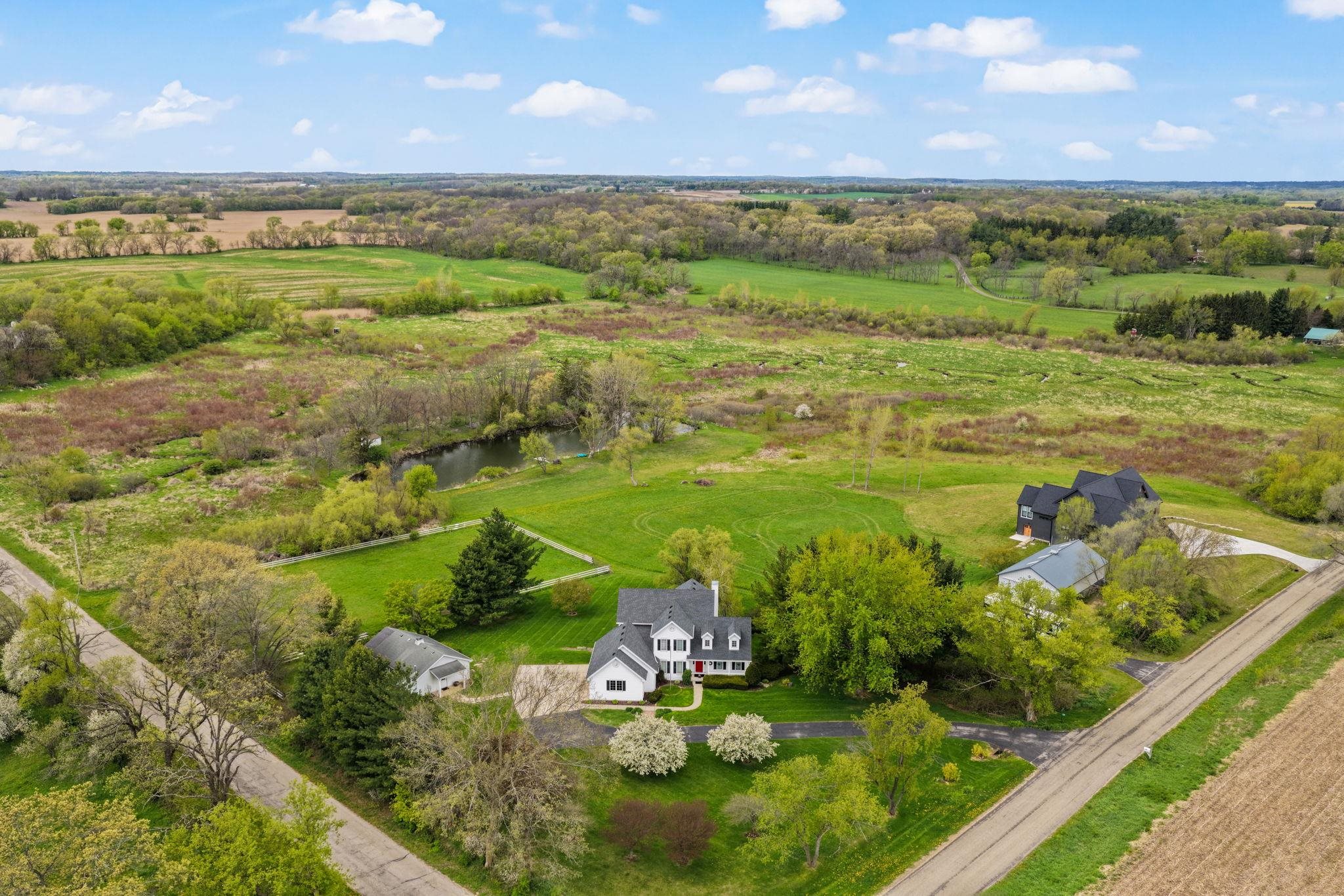 5 Shady Willow Road Brooklyn, WI 53521 - Photo 13 of 71