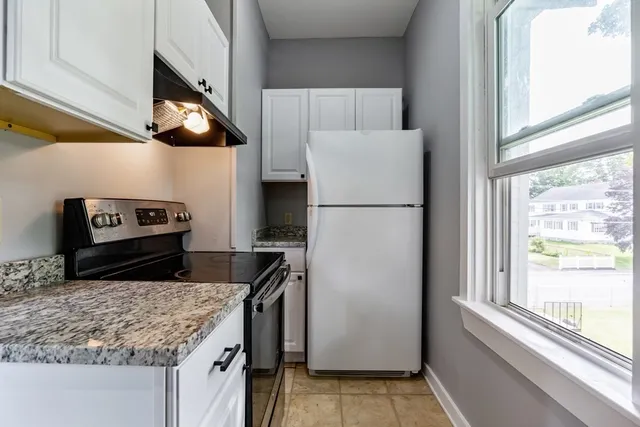 $2,200 | 26 Kilton Street, Unit 1, Taunton, MA 02780