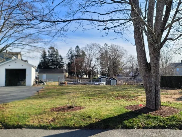 $2,200 | 26 Kilton Street, Unit 1, Taunton, MA 02780