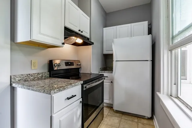 $2,200 | 26 Kilton Street, Unit 1, Taunton, MA 02780