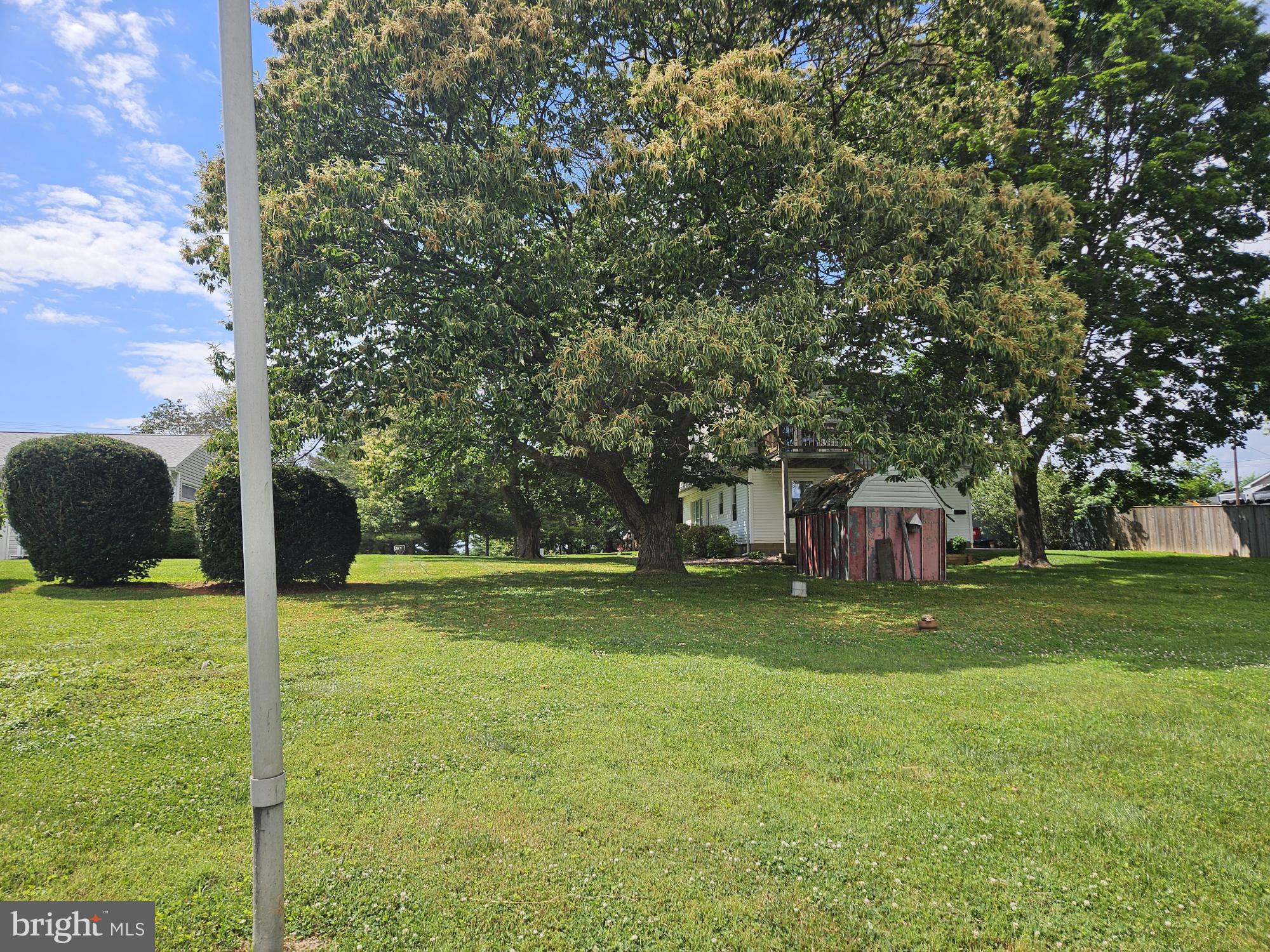 7015 Woodbine Road Woodbine, MD 21797 - Photo 34 of 60 Small red shed