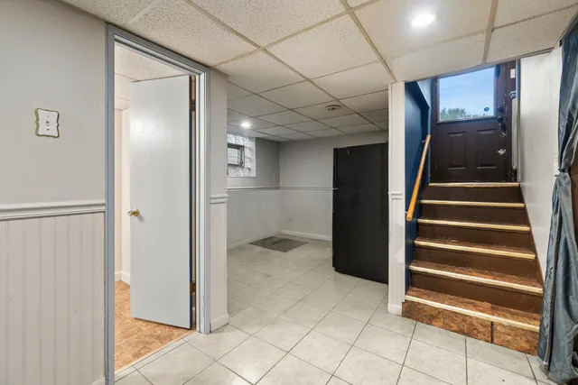 a view of empty room with windows